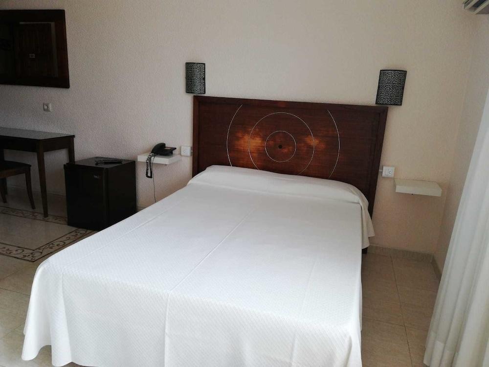 Hotel Iberflat Marynton Benicarló Buitenkant foto